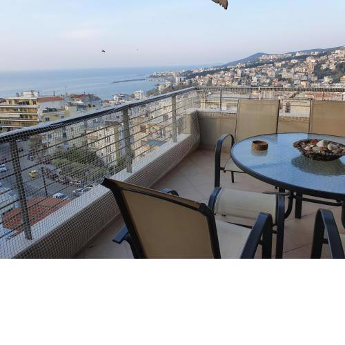 Christos house-- Comfortable apartment with great view!