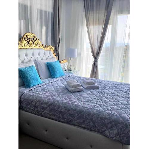 Chrystal Boutique Suite