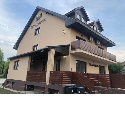 CITY Apartmanház Balatonföldvár