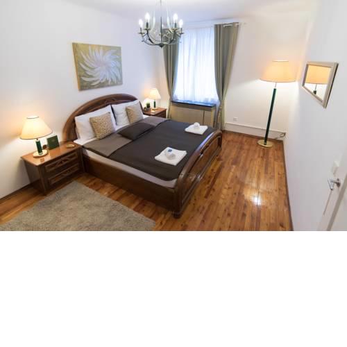 City Center Holiday Apartment