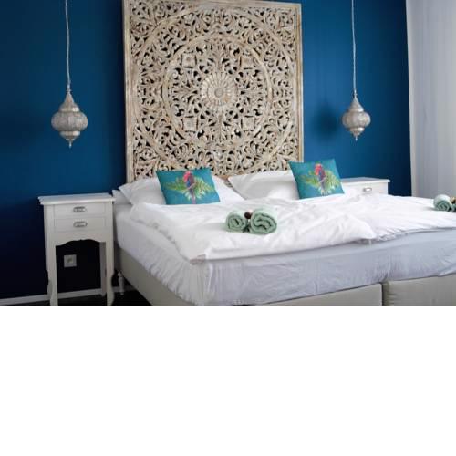 CITY CENTRE - 2 bedrooms big rooftop flat