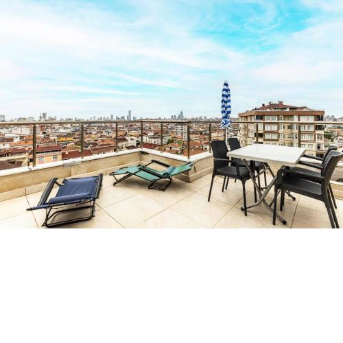 City View Flat w Terrace 10 min to Buyaka Mall