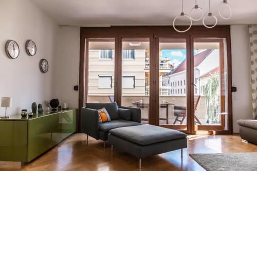 CityPulse Apartment - Center of the City