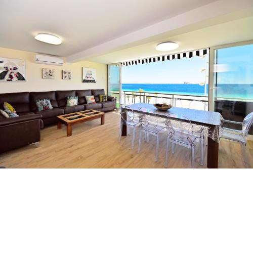CL LUXURY APARTMENT FIRST LINE BEACH