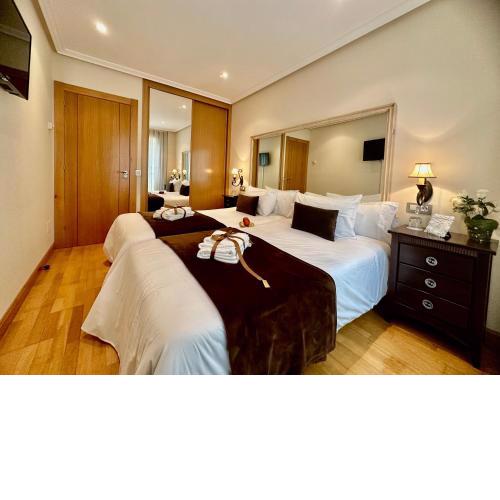 CLAREN'S GUESTHOUSE
