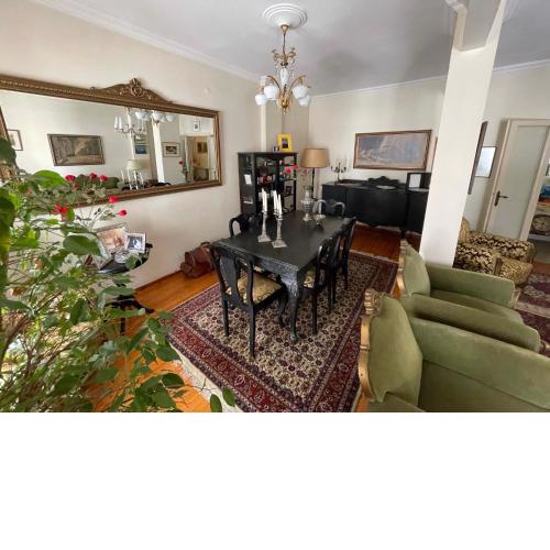 Classic 60's suite apartment