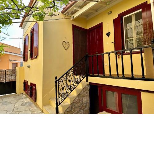 Classic Aegina Townhouse