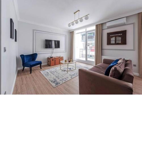 Classic beauty stylish and modernized in top area