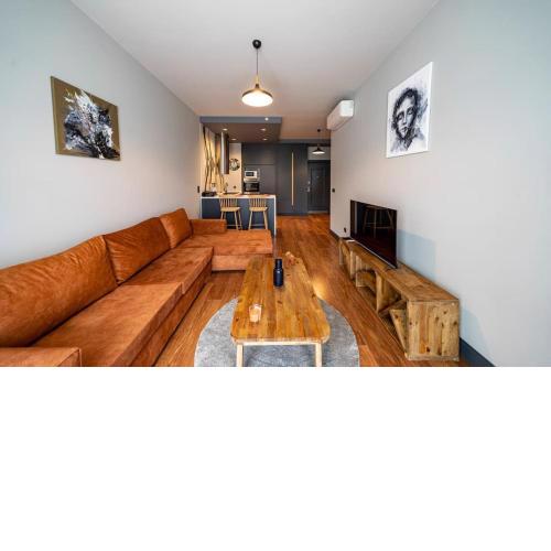 Classy furnished residence - Gym&Pool&Garage ( Benesta 75 )