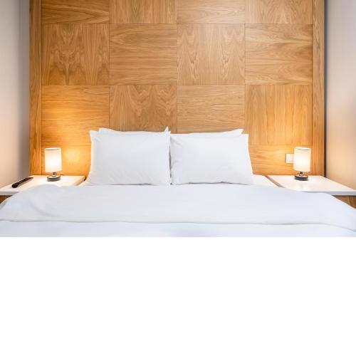 Clean & Central Sisli Room Work & Explore