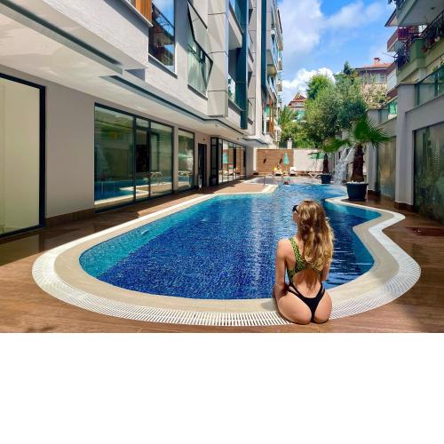 Cleopatra apartments