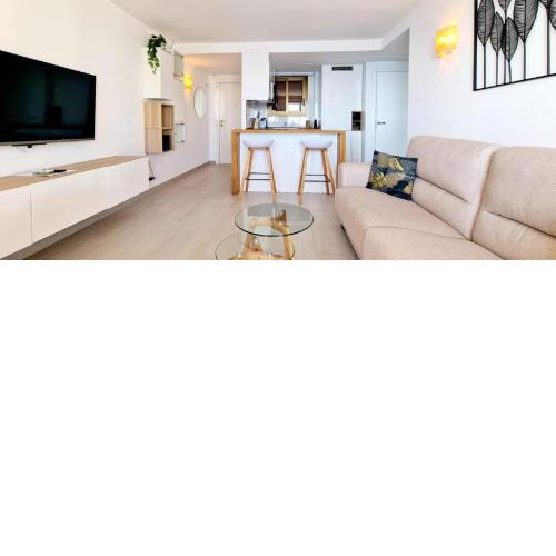 Coblanca 8-16º2 by Inmobiliaria Milonas