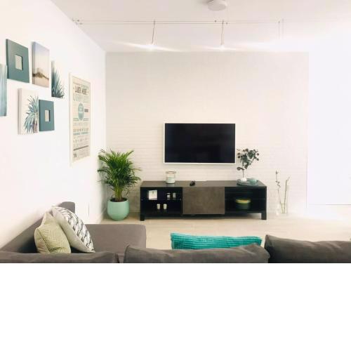 Coloma & Palo Beach by ELE Apartments