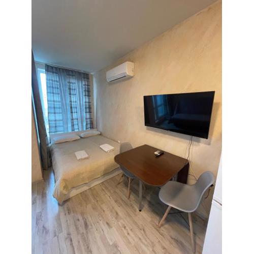 Colonel apartment 945