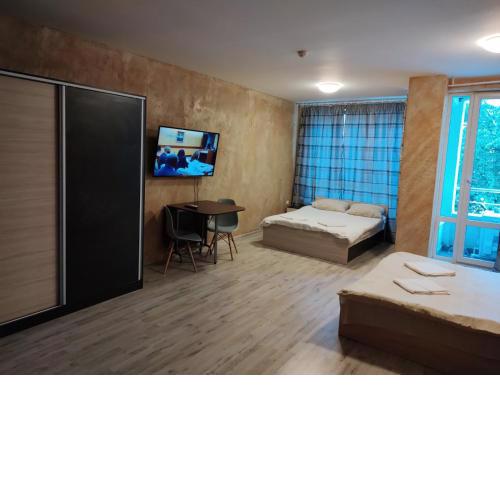 Colonel apartment 957