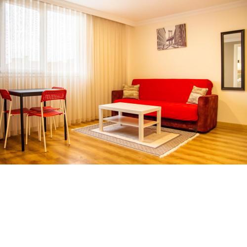Colorful and Central Flat near Kulturpark Izmir