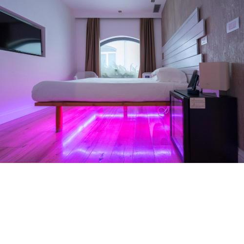 Colosseum Jacuzzi Suites