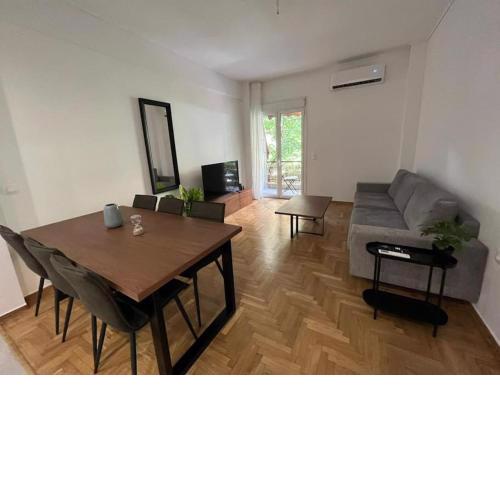 Comfortable 2bdr flat @ Pagrati