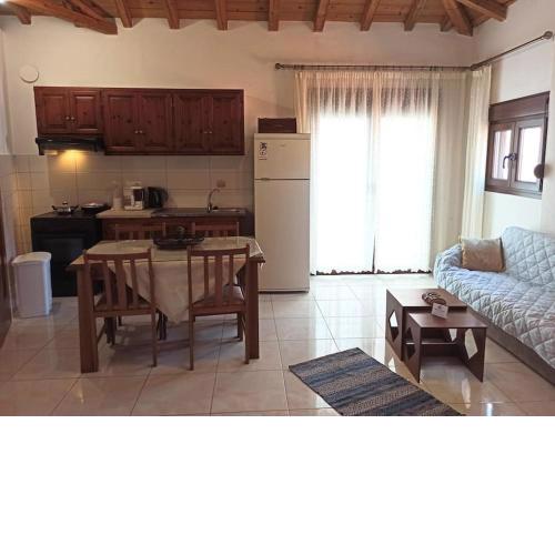 Comfortable and cozy house near beach and center