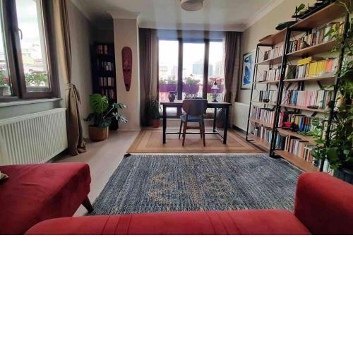 Comfortable and spacious apartment in the central point