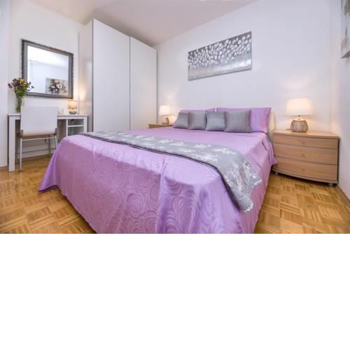 Comfortable apartment close to the center