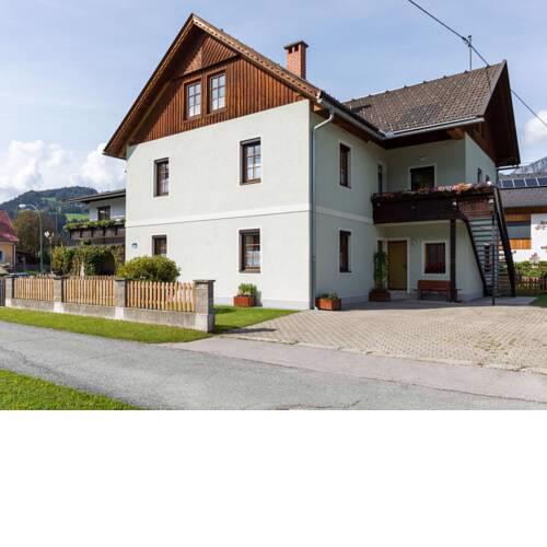 Comfortable Apartment in Kötschach-Mauthen with Sauna