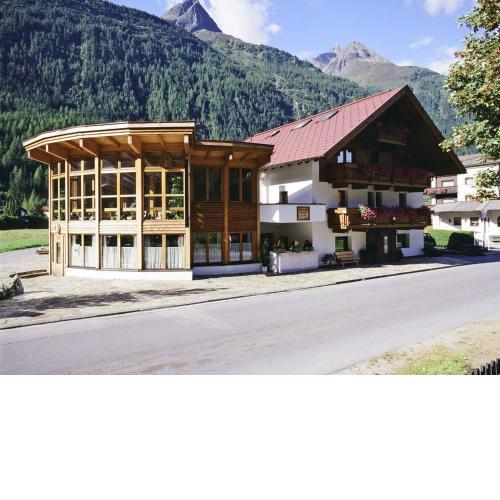 Comfortable Apartment in Längenfeld near Ski Area