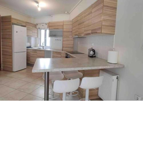 Comfortable apt in Nea Smirni with Car parking