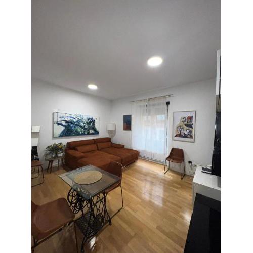 Comfortable flat in Paseo del Prado Atocha-ALMD8