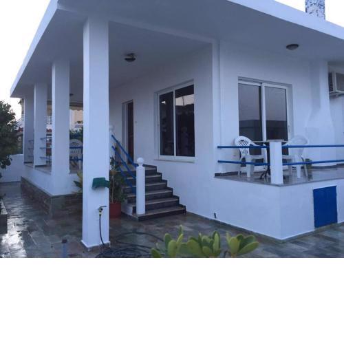 Comfortable home by the sea, near Athens Airport