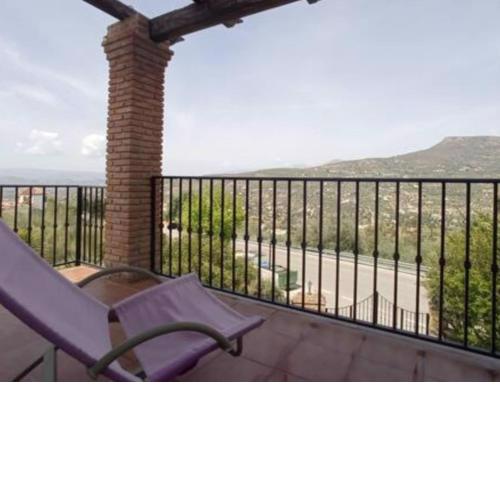 Comfortable House With Beautiful Views