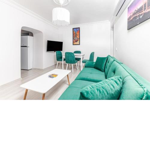Comfortable Spacious Flat in Besiktas