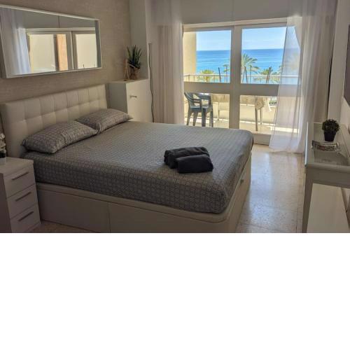 Comfortable studio in Marbella with sea views