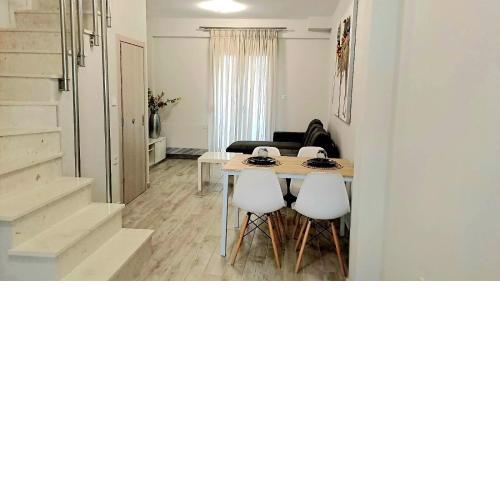 Comfy and stylish apt2