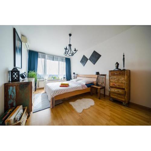 Comfy condo on the 20th floor & FREE parking