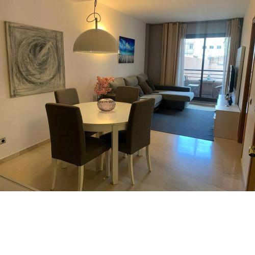 Comfy Downtown + Private terrace