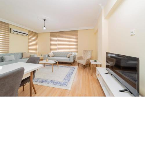Commodious Flat Near Seaside in Antalya Konyaalti