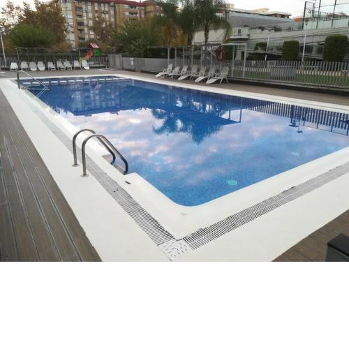 Cómoda vivienda con piscina