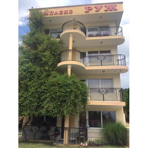 Complex Ruzh Apartments