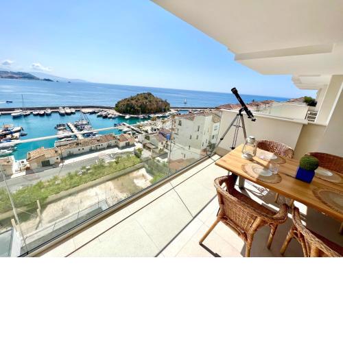 Cona Marina Luxury