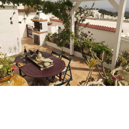 Conchiglia Village House