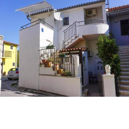 Congenial Apartment in Premantura with Balcony