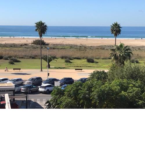 CONIL frente a la playa Carril De la Fuente