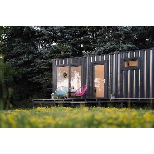 CONTAINER