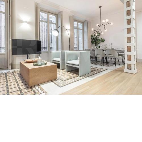 Contemporary loft in the historic city center