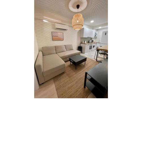 Cool Apt para 9 pax en plena Plaza de Chueca