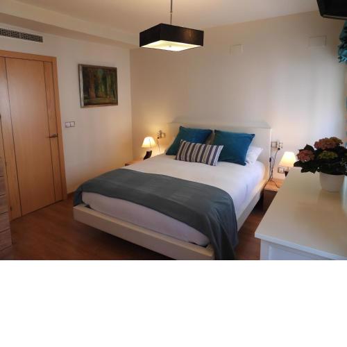 Cordoba Center Home