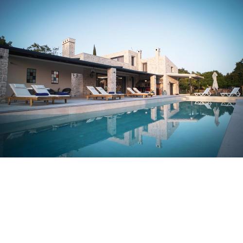 Corfu Ultimate Villa - Private Pool & Hot Tub