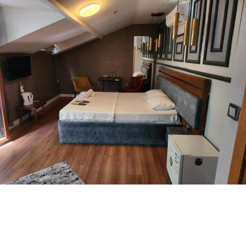 Corner Palace Levent