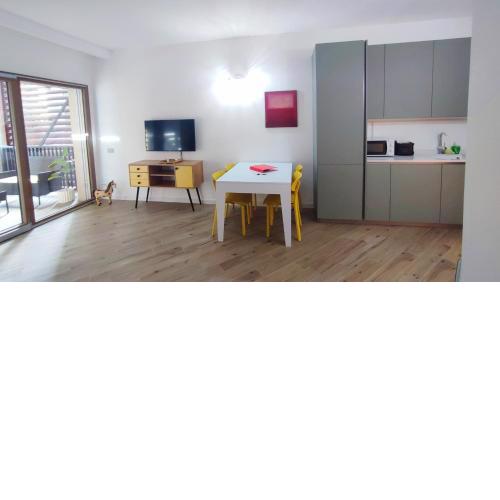 CORTE TRASTEVERE GIALLO, Bilocale Free Rooftop & Fitness